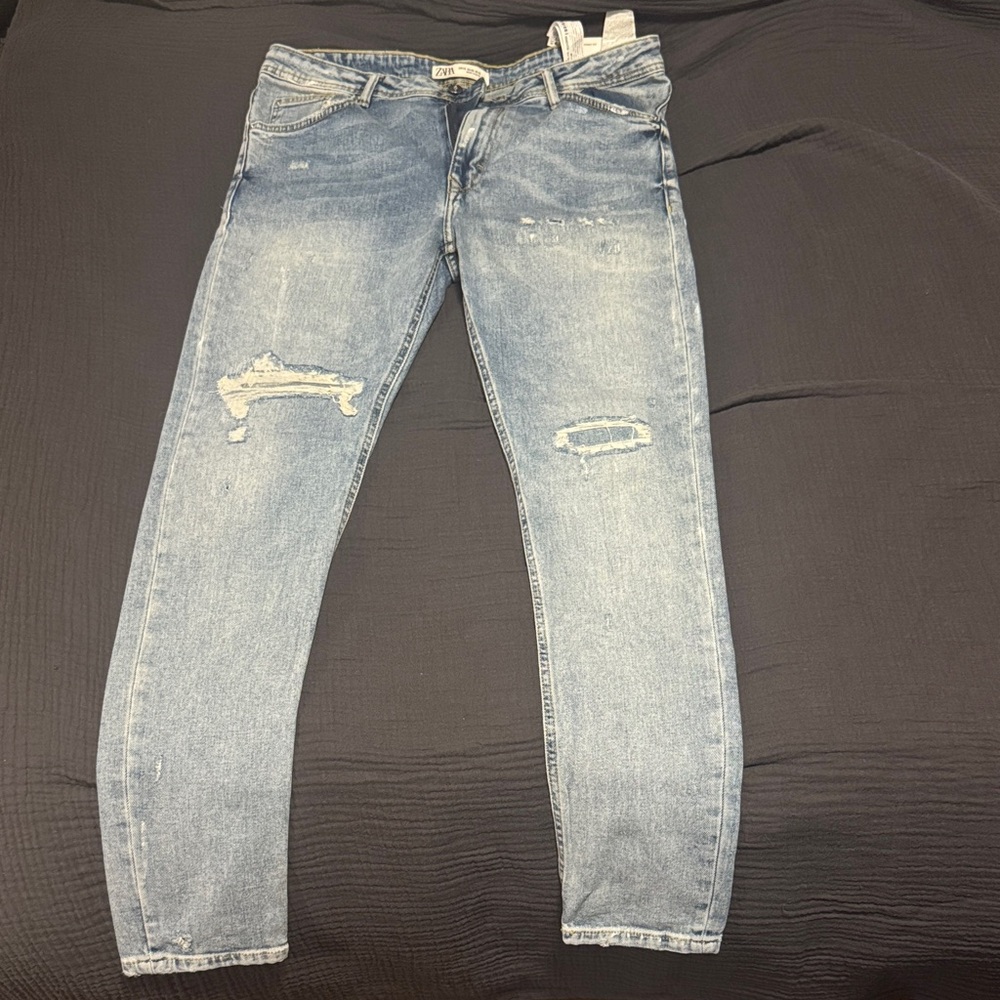 Zara Men's Light Blue Distressed Skinny Jeans